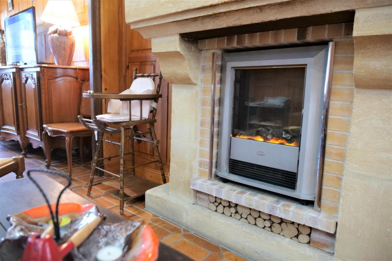 Maison Avec Patio Dans Le Centre Historique Villa Terrasson Dış mekan fotoğraf