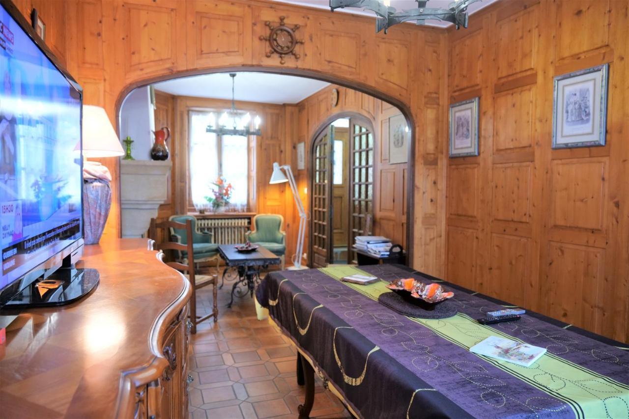 Maison Avec Patio Dans Le Centre Historique Villa Terrasson Dış mekan fotoğraf